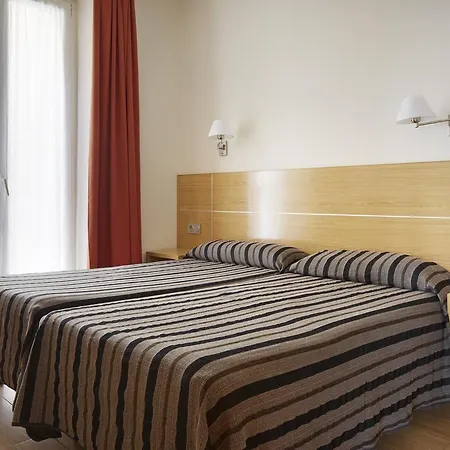 木斯卡广场酒店 * 扎鲁亚斯