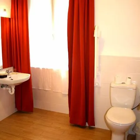 Musika Plaza Guest house *