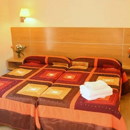 Musika Plaza بيت ضيافة *